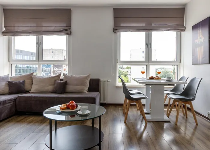Central Wroclaw Apartment - City Center - Comfortable And Bright - L17